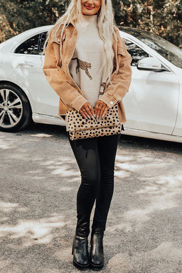 SUDADERA RELAJADA CON ABERTURA DE LEOPARDO, ACOGEDORA Y AMABLE