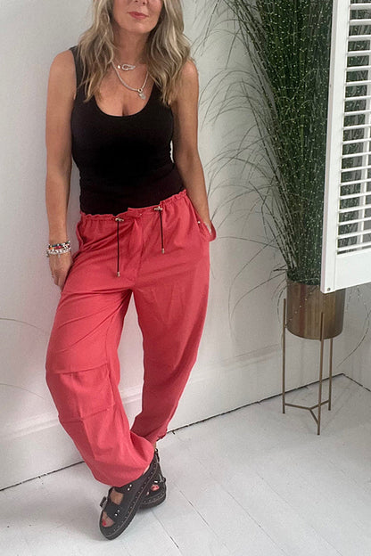Pantalones cargo extragrandes con bolsillos y cordón en la cintura de Casual Callings