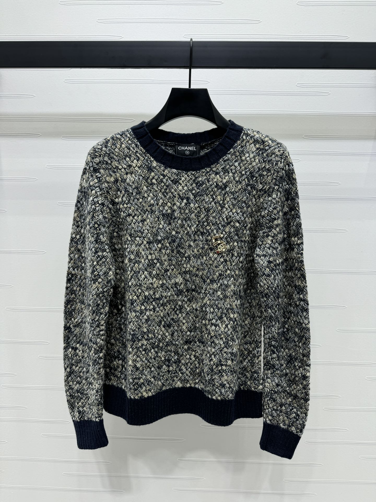 CC 25 Contrast Color Sweater 5 Brooch Gray Wool 305409