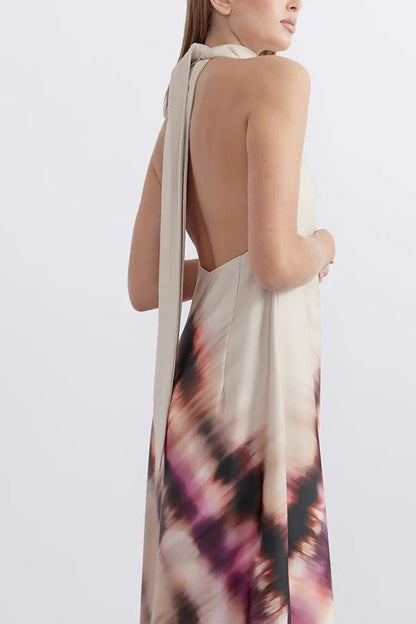 Vestido largo con cuello halter, espalda descubierta y cordones, estampado único