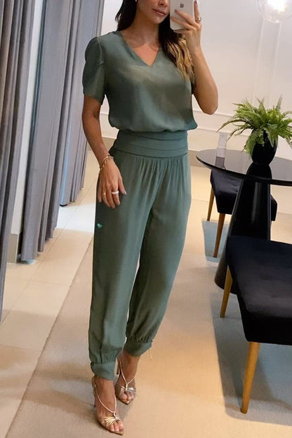 Conjunto de top con mangas abullonadas y pantalón de cintura alta con bolsillos y puños Jemma