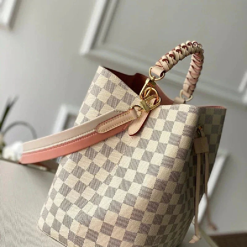 LO VU NUSHAD MM TOTE BAG LOV