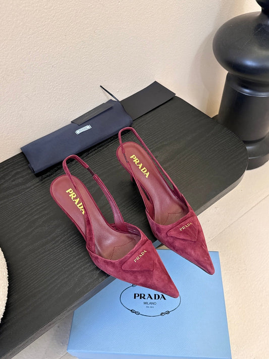 PRADA 25ss Retro Burgundy Triangle Logo Pointed Toe Kitten Heel in Lambskin 580368