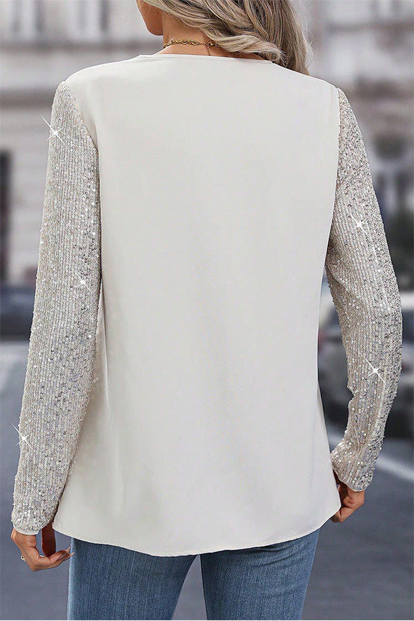 Blusa de cuello en V con patchwork y mangas de lentejuelas blancas