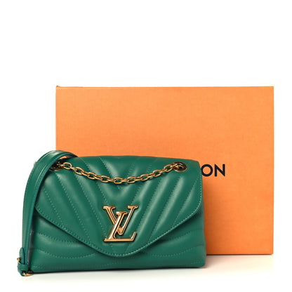 Calfskin New Wave Chain Bag MM NM  Emerald