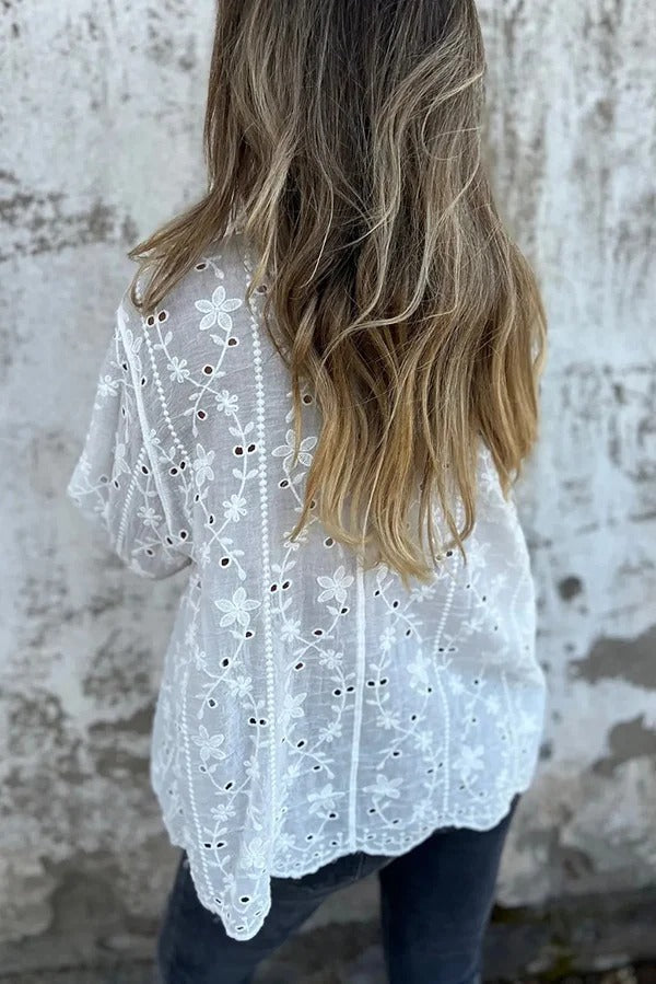 Camisa informal de manga larga con solapa y bordado de plantas