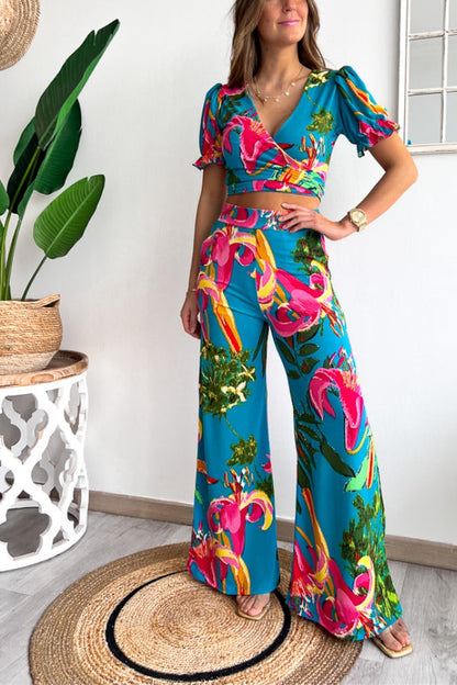 Conjunto de top corto con cuello en V y mangas cortas con estampado floral, cintura elástica y pantalones de pierna ancha 