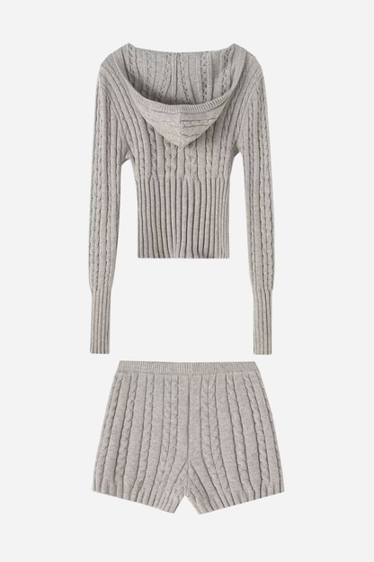 Conjunto de sudadera con capucha y pantalón corto de punto Erica 