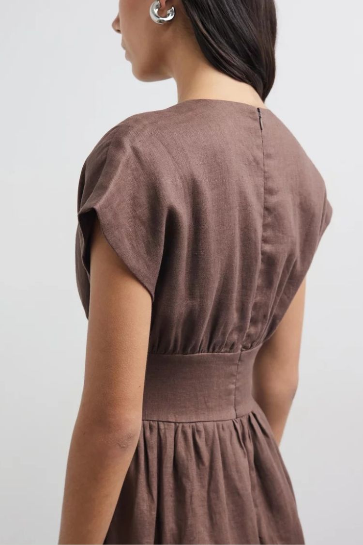 Vestido largo de cintura ajustada y manga corta en mezcla de lino Della