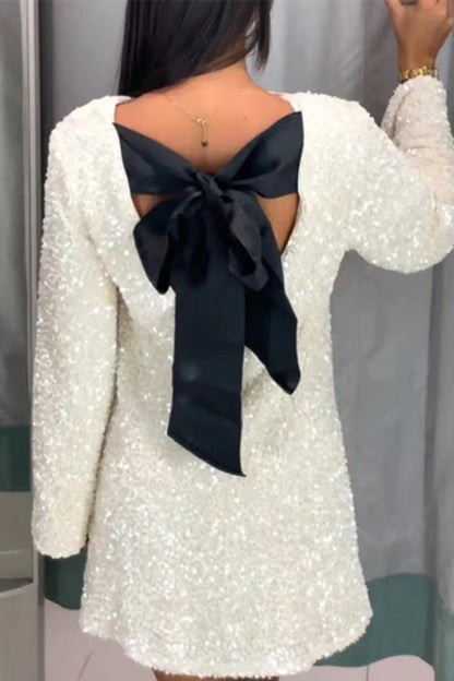 Vestido de fiesta de lentejuelas con lazo en la espalda y mangas largas