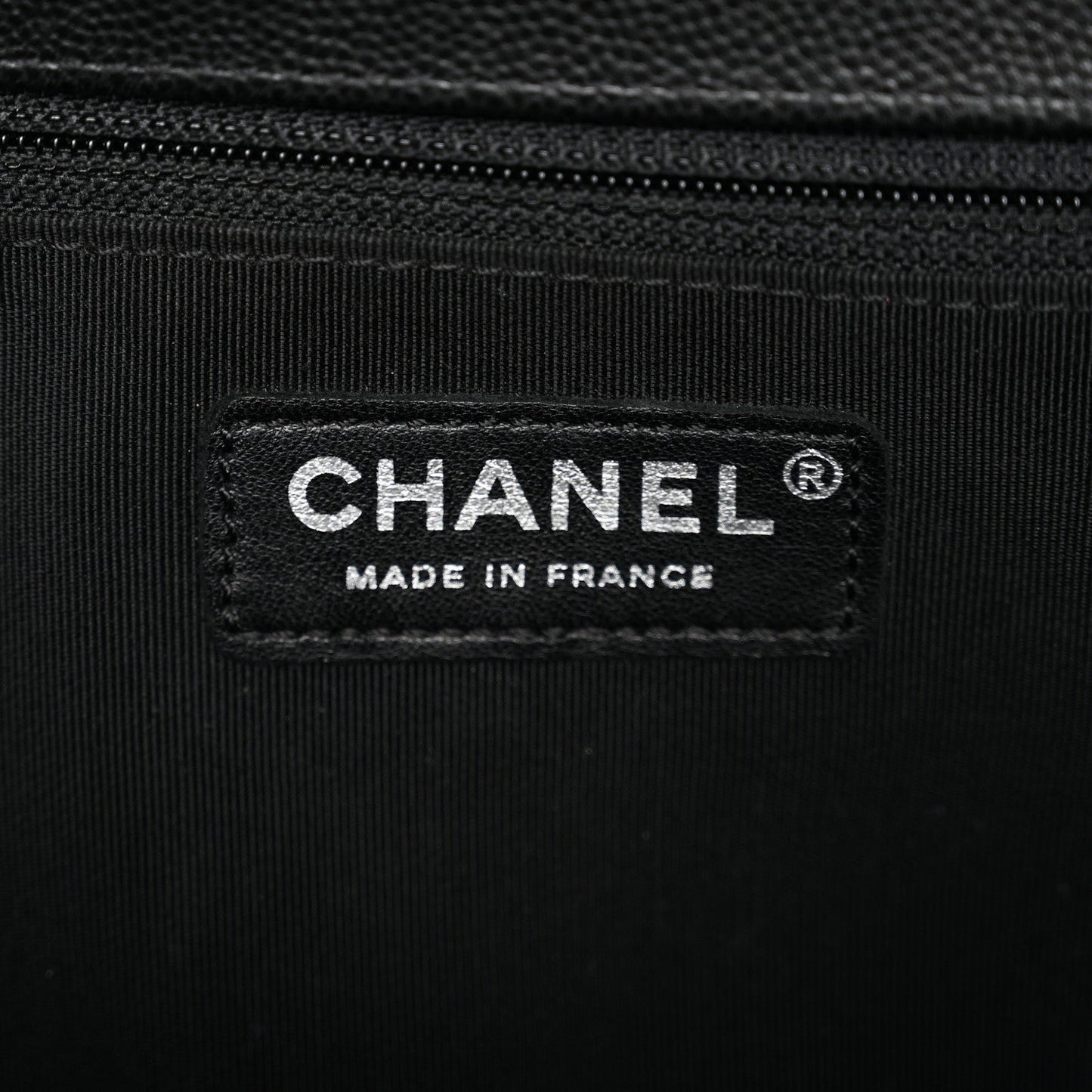 Caviar Quilted Large Boy Flap Black