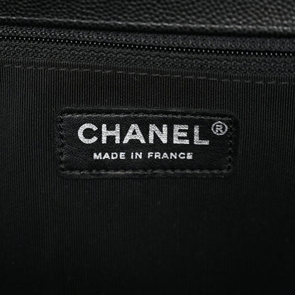 Caviar Quilted Large Boy Flap Black
