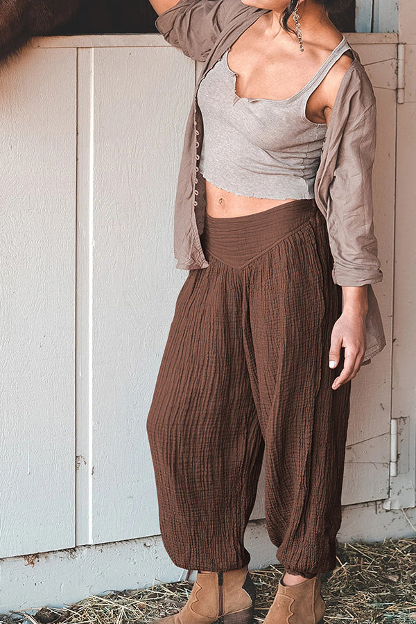 Pantalones anchos y sueltos con leggings y pantalones deportivos