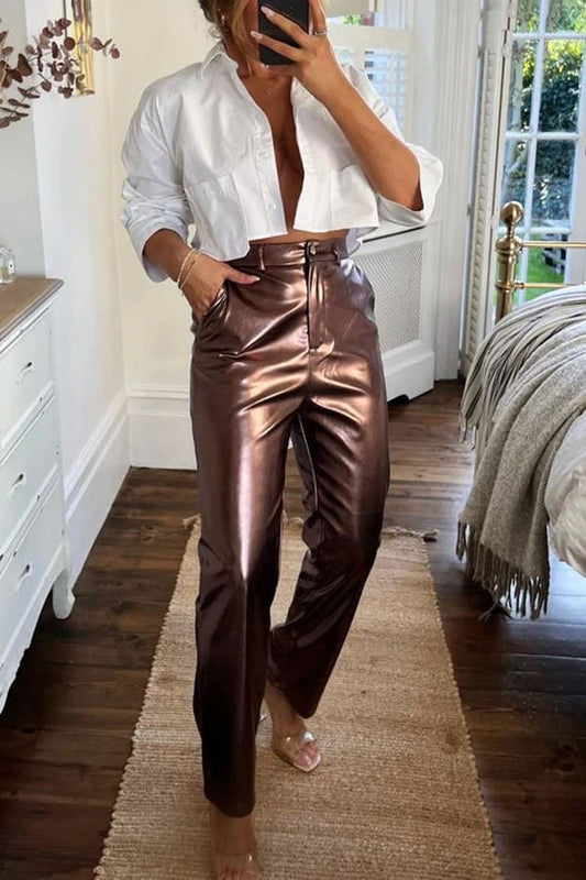 Pantalones rectos elásticos con bolsillos de tela metalizada y diseño divertido y divertido