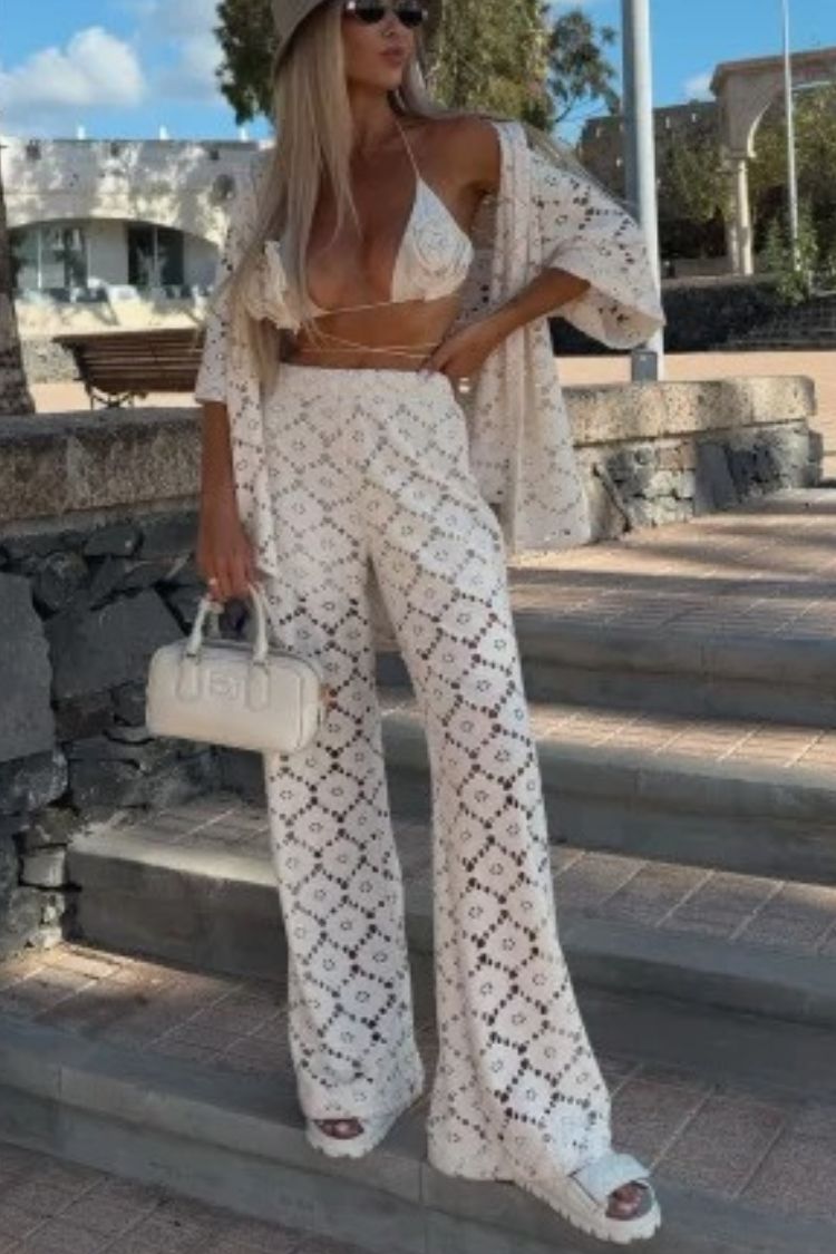 Conjunto de camisa de manga corta con encaje y pantalones anchos con cintura elástica y flores de crochet para las fiestas