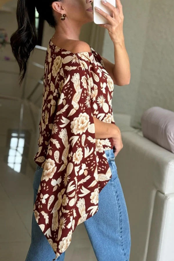 Blusa holgada con mangas murciélago y estampado único de Lisette (incluye top de tubo)