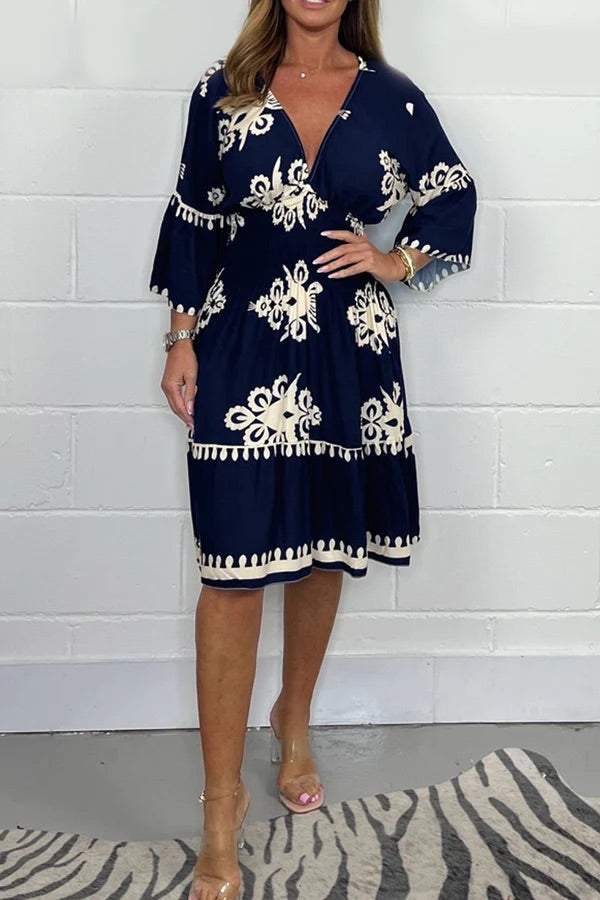VESTIDO ESTAMPADO CON CUELLO EN V