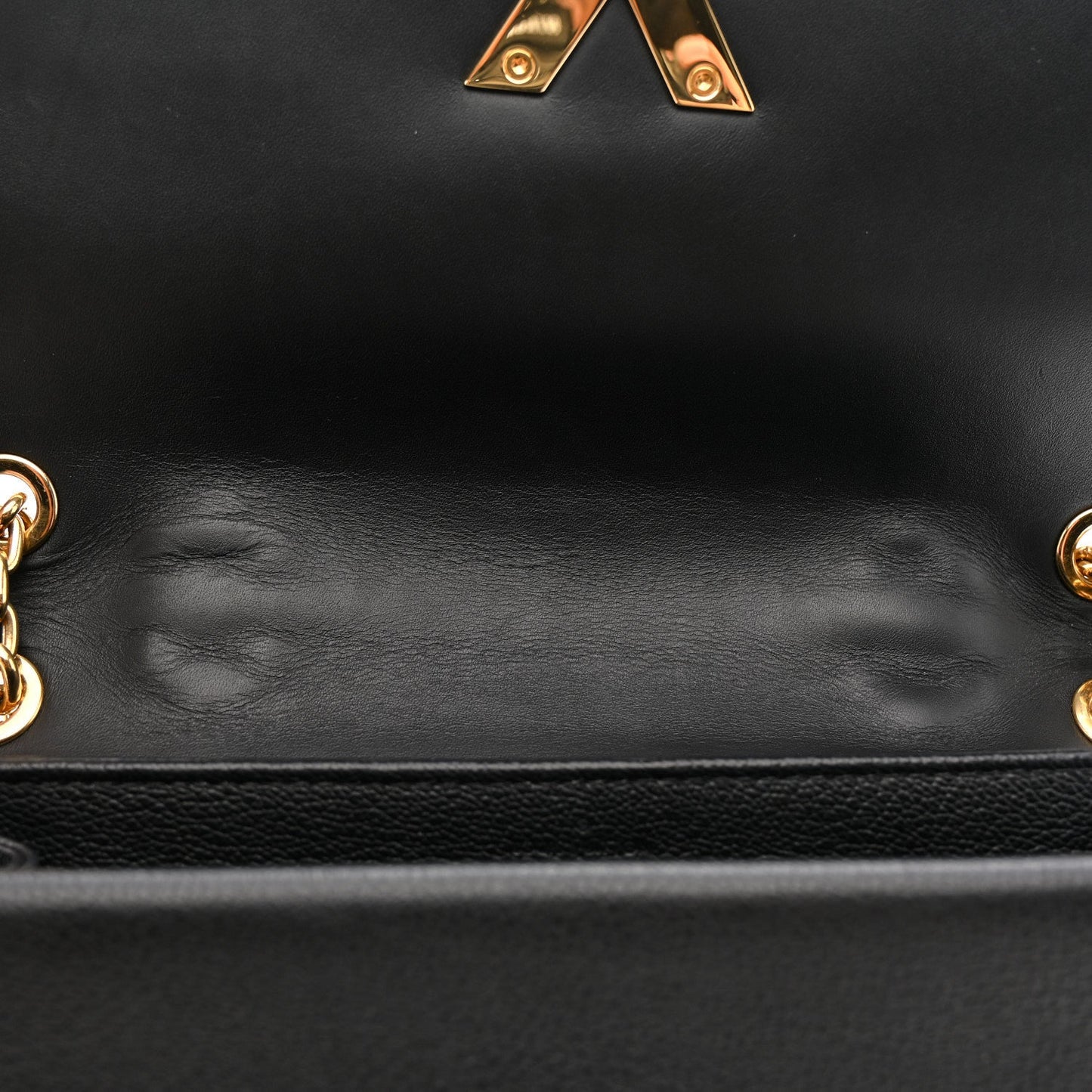 Monogram Cuir Plume Ecume Very Chain Bag Black