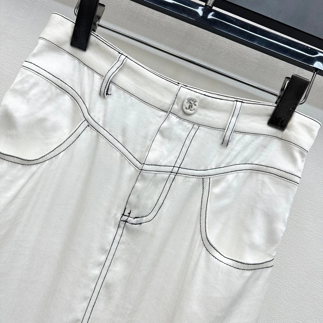 CHANEL HIGH-WAIST SKIRT WITH CUT-OUT HEM 274762