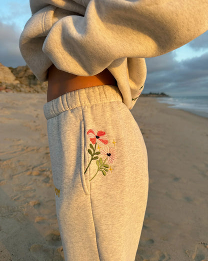 "Gift Giving" Sweatpants in Heather Gray