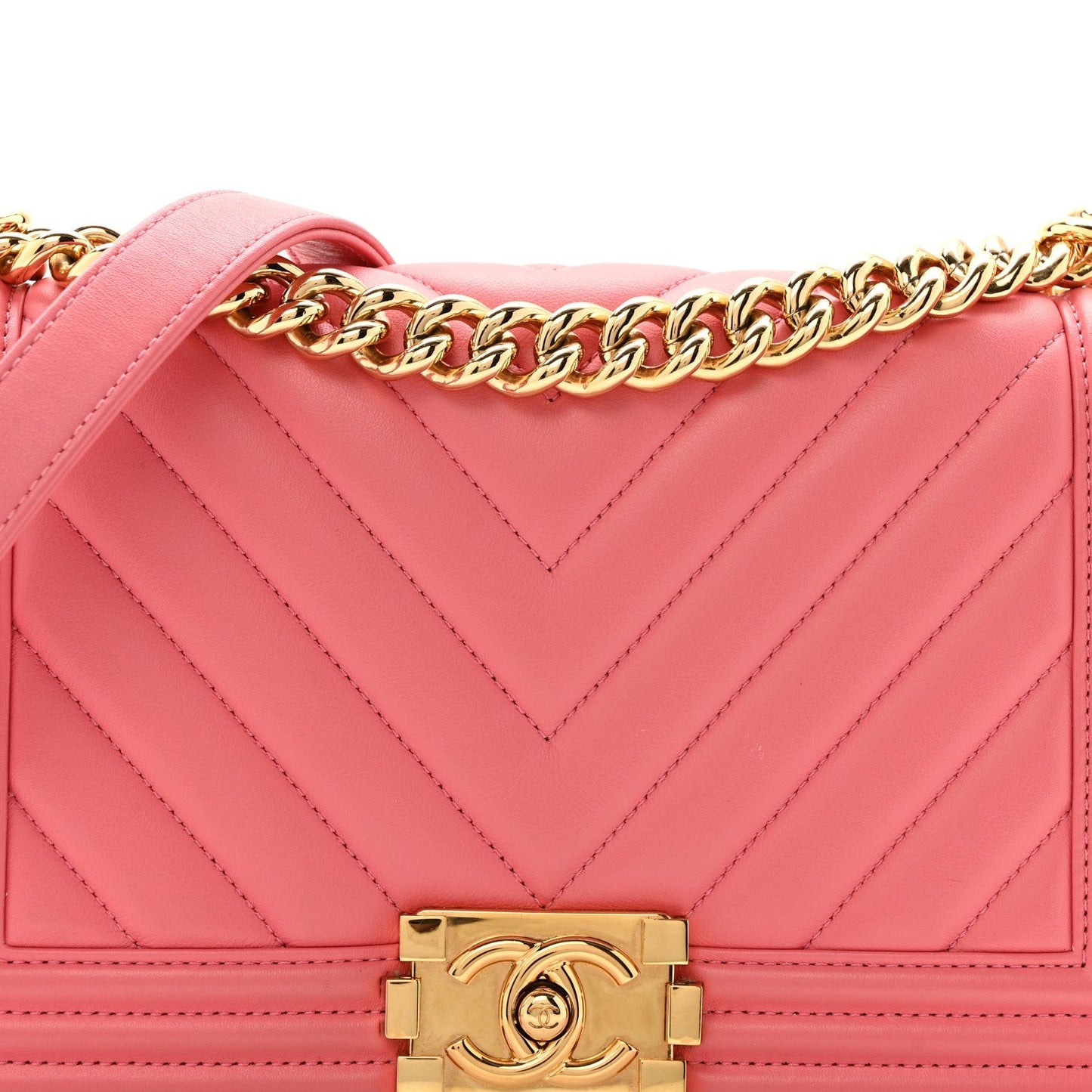 Lambskin Chevron Quilted Medium Boy Flap Pink
