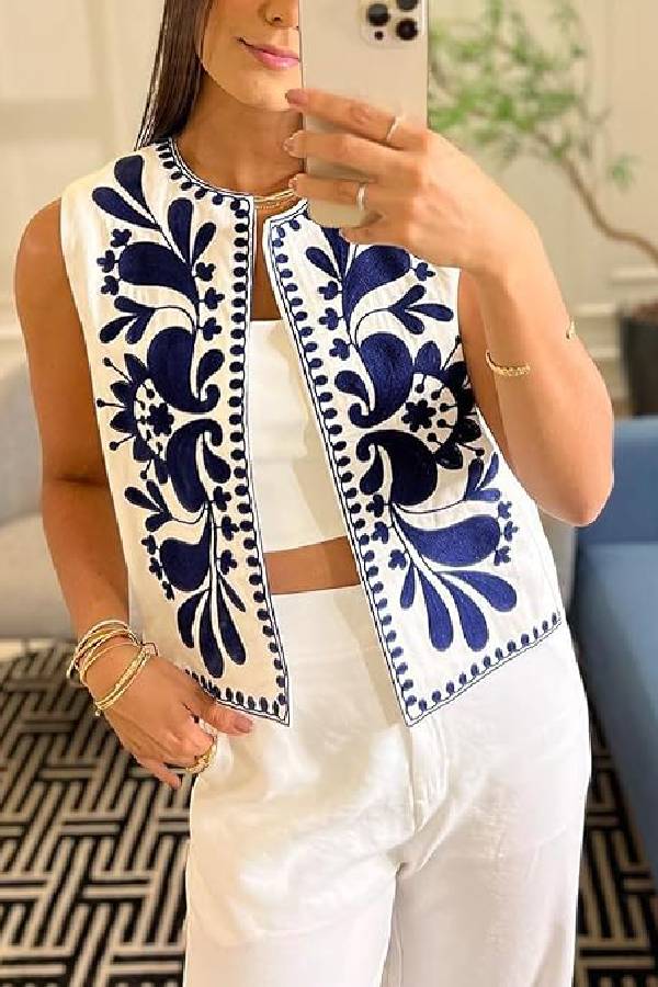 Chaqueta bordada sin mangas 