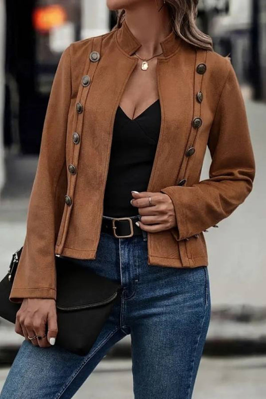 Chaqueta con cuello alto y botones delanteros abiertos