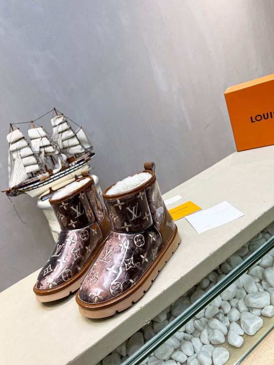 LV 25 Snow Boots Purple Monogram PVC Wool