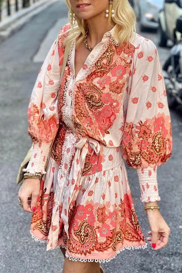Vestido mini con cinturón, mangas fruncidas y botones con estampado Palace 