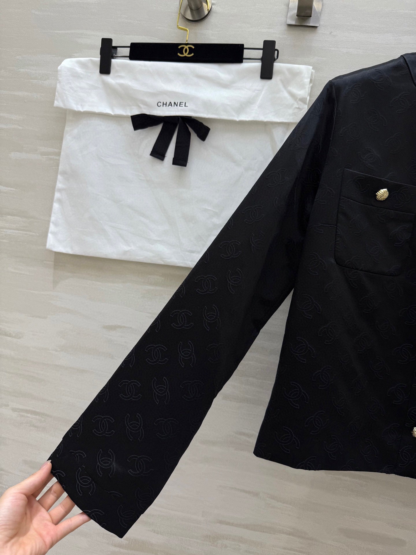 CC 25 3D Jacquard Silk Black Jacket