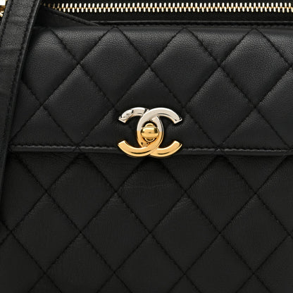 Lambskin Quilted Square Front Pocket Clutch With Chain Black