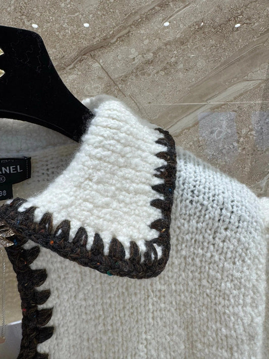 CHANEL 25S CASHMERE SWEATER 319