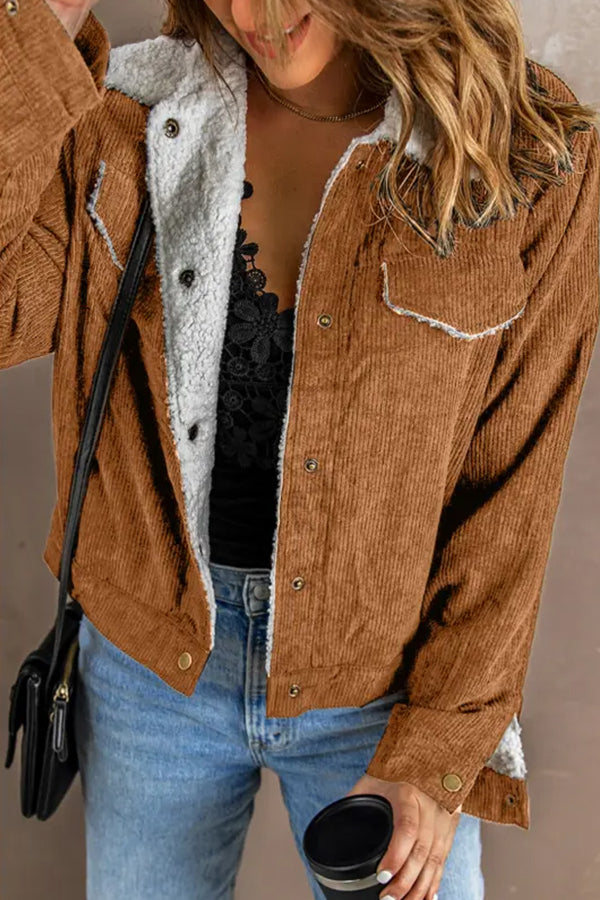 Chaqueta de pana con patchwork de lana de cordero para mujer