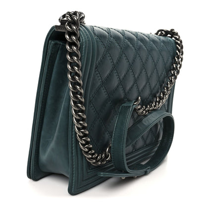 Calfskin Quilted Double Stitch Large Boy Flap Green