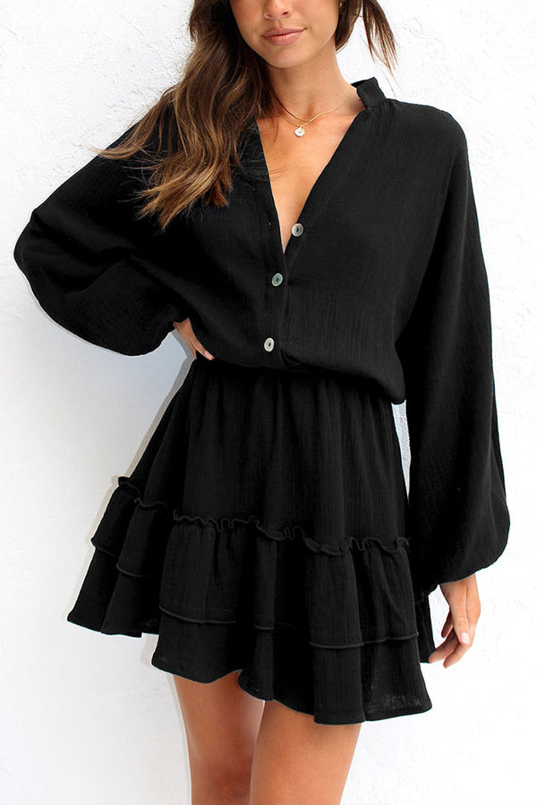 Vestido camisero holgado de manga larga con botones y falda con volantes y cintura elástica