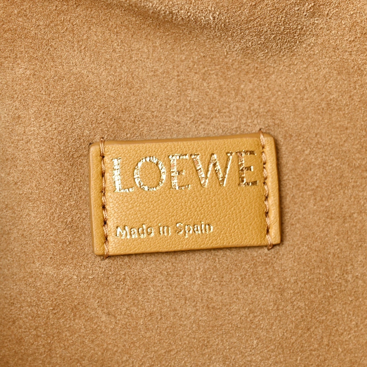 Mellow Nappa Donut Medium Chain Flamenco Knot Clutch Sahara
