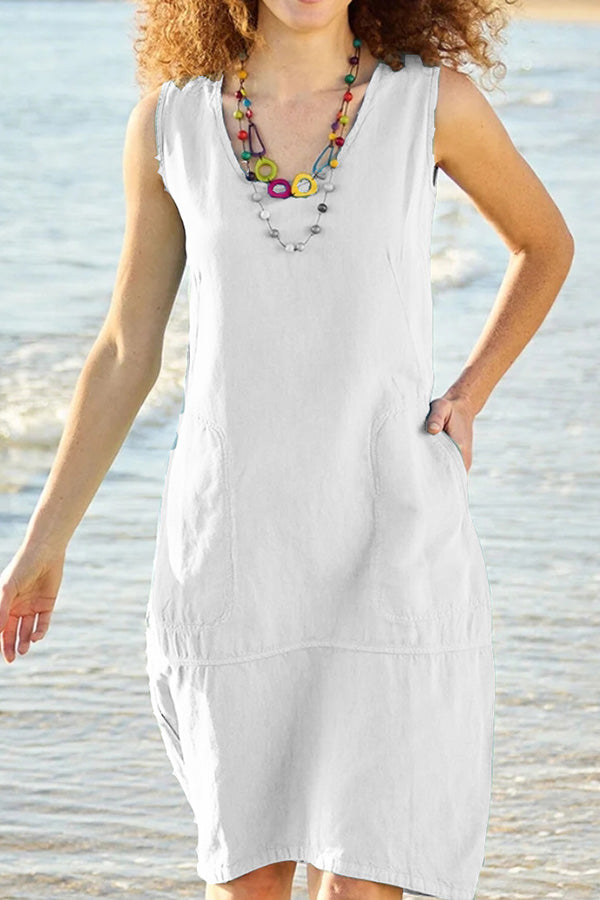 Vestido midi de algodón y lino en color Chun con escote en U, sin mangas y con bolsillos