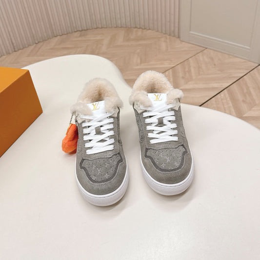 LV Stadium Sneaker Grey Suede Wool 595430