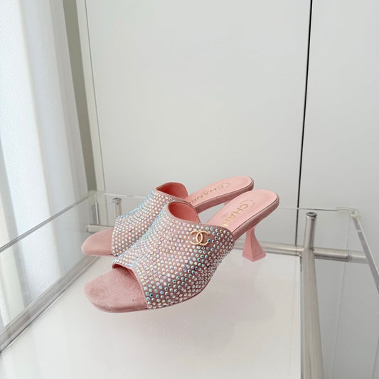 CC 26 Sandal 70 Pink Rhinstone Deer Hide 597374