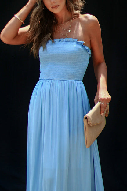 Vestido largo escalonado con fruncido de Sameera 