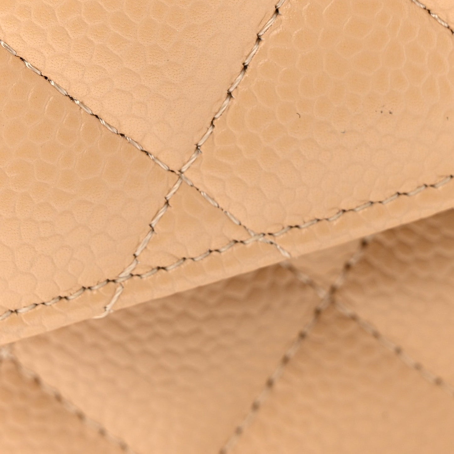 Caviar Quilted Medium Double Flap Beige Clair