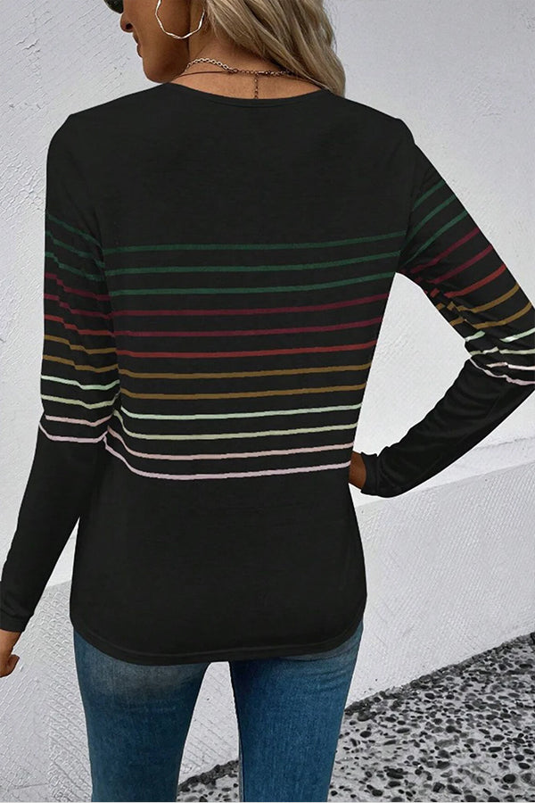 Top de manga larga con cuello redondo y rayas negras
