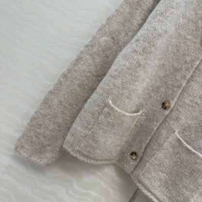 LP 25 V-neck Cardigan Light Beige Grey Alpaca Wool 291827