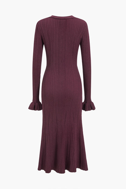 Vestido midi de punto con puños acampanados y escote en V Bernice 