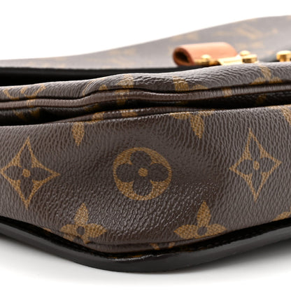 Monogram Pochette Metis
