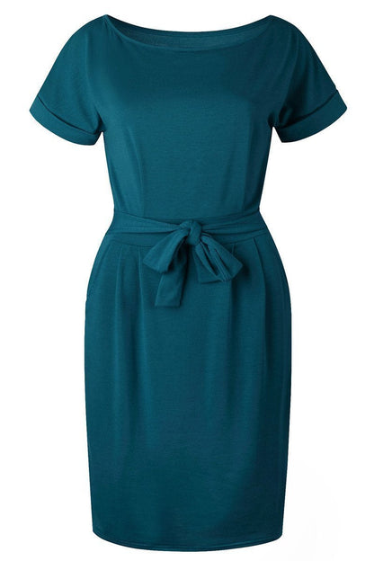 Vestido midi con cuello redondo y cinturón