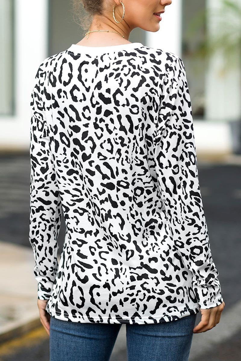 Tops de leopardo de otoño