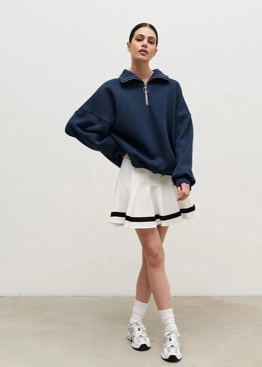 Chic Zip-Up Casual Navy Sweater