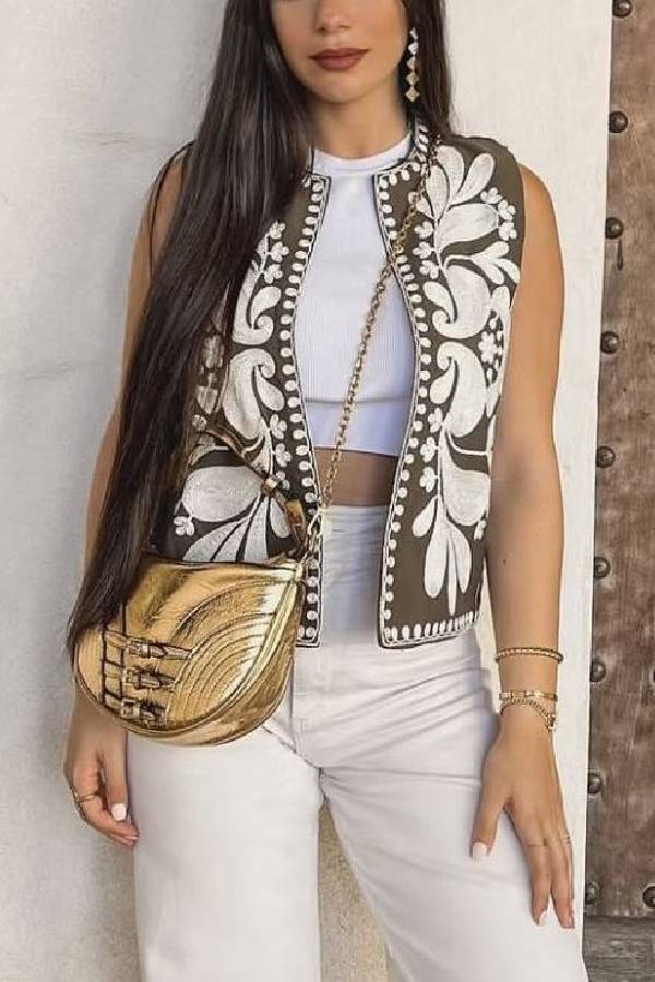 Chaqueta bordada sin mangas 