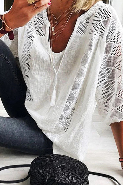 Blusa de mezcla de lino y algodón con borlas y diseño calado de patchwork